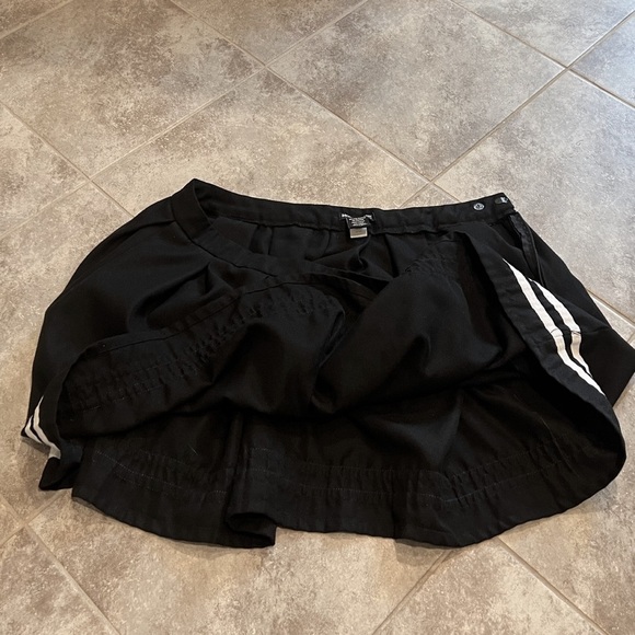 Hot Topic Goth Cheer Black White Stripe Pleated High Rise Mini Skirt Large - Picture 8 of 10